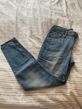 3/$20 Old Navy High Rise Skinny Jeans